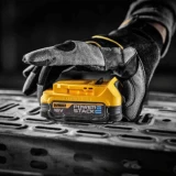 Зарядное устройство DeWALT DCB1102E2-QW