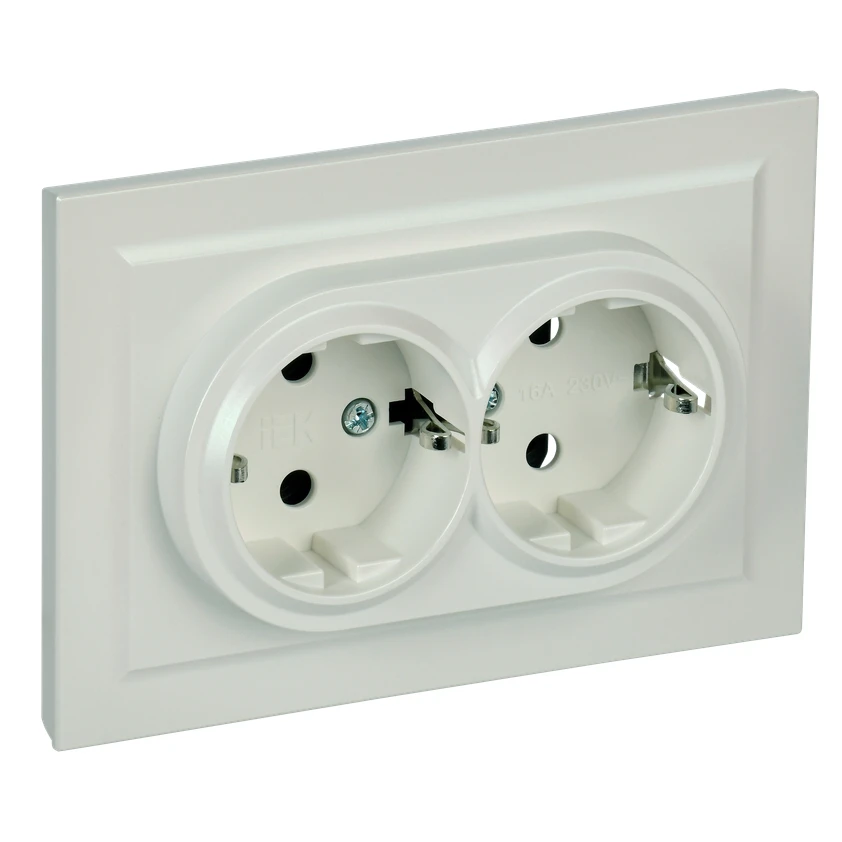 Электрическая розетка IEK BRITE BR-R21-16-K36-F