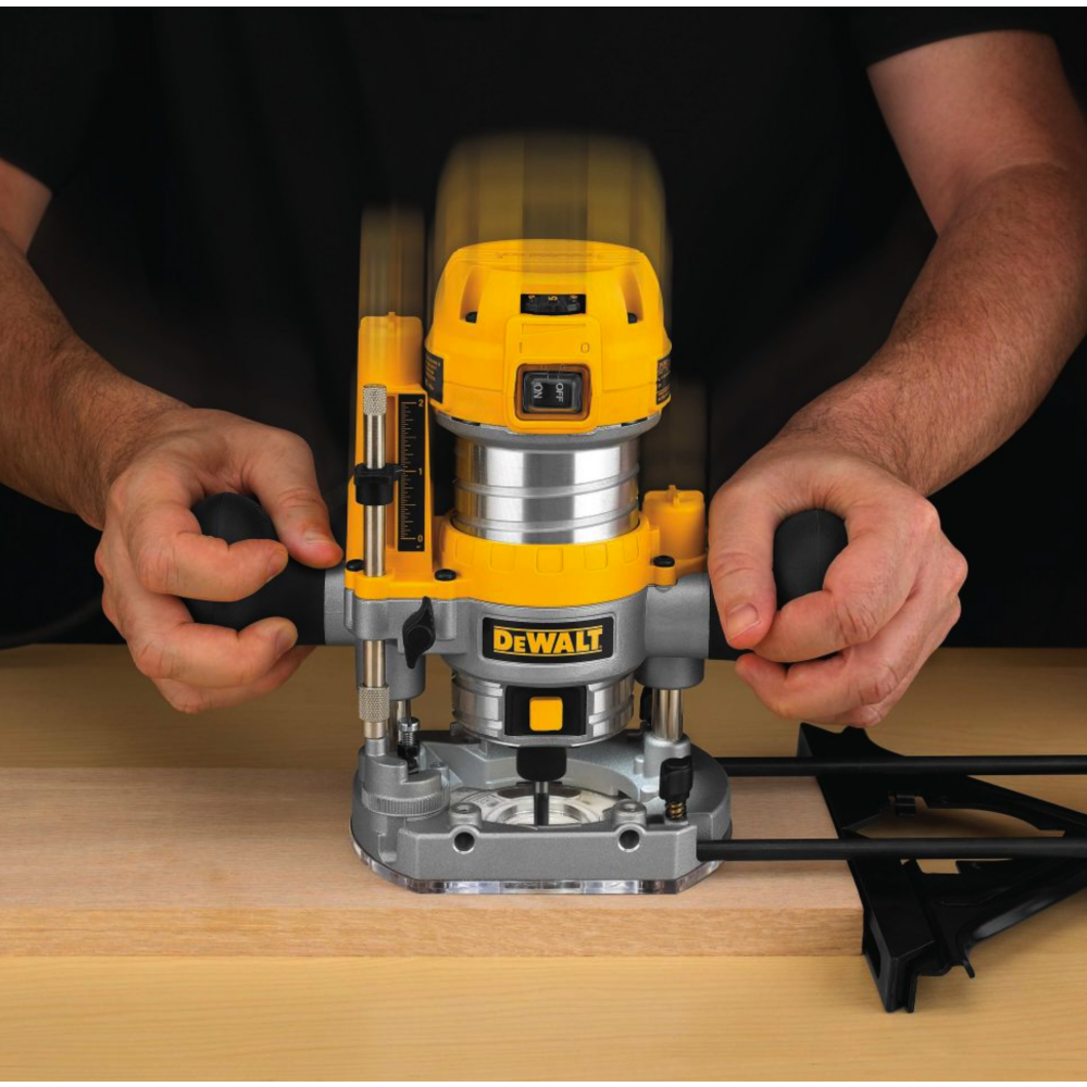 Фрезер DeWALT D26203-QS - фото 4