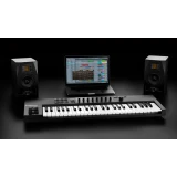 MIDI-клавиатура Native Instruments KOMPLETE KONTROL A61 (25244)