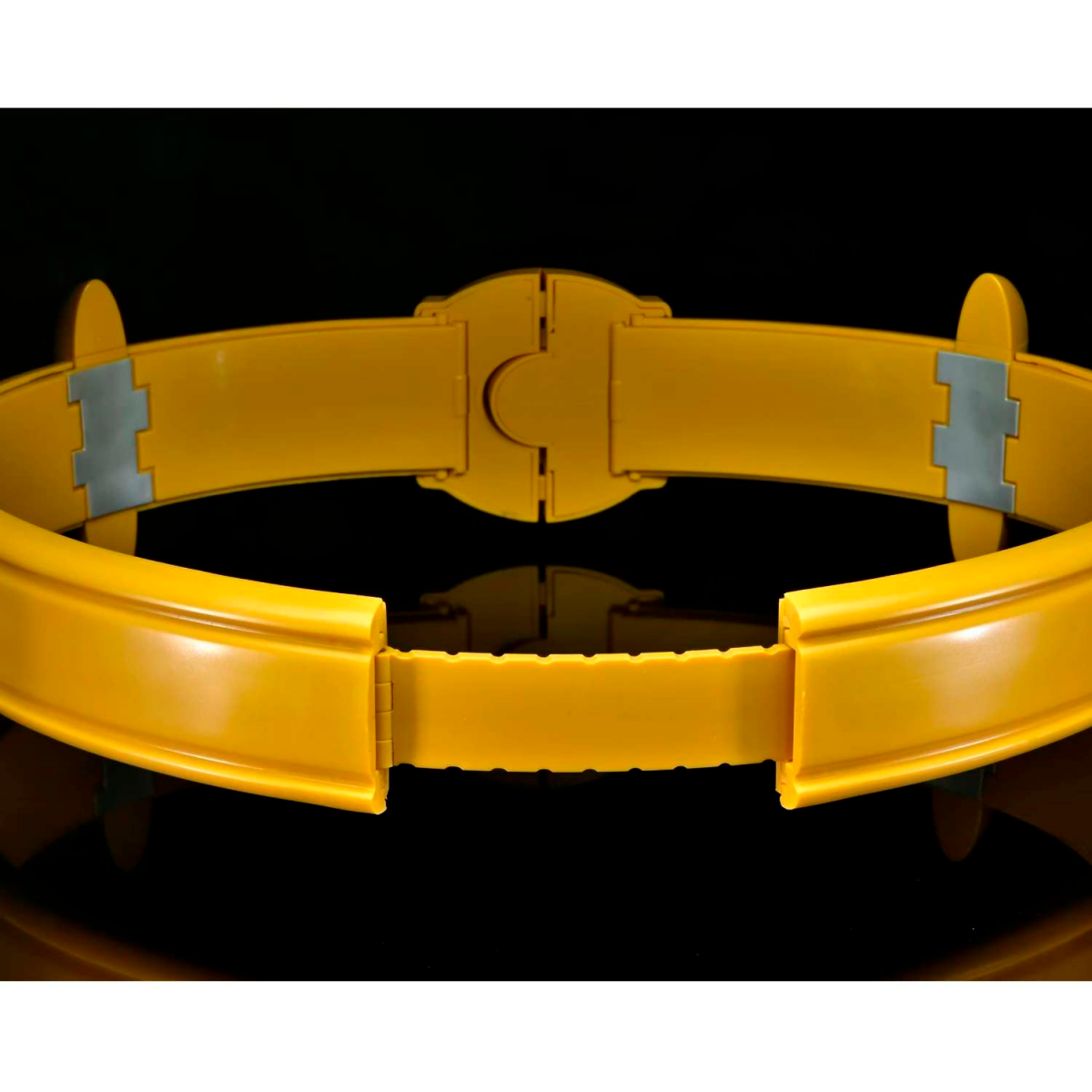 Реплика NECA Batman Utility Belt Replica - 634482616666 - фото 5