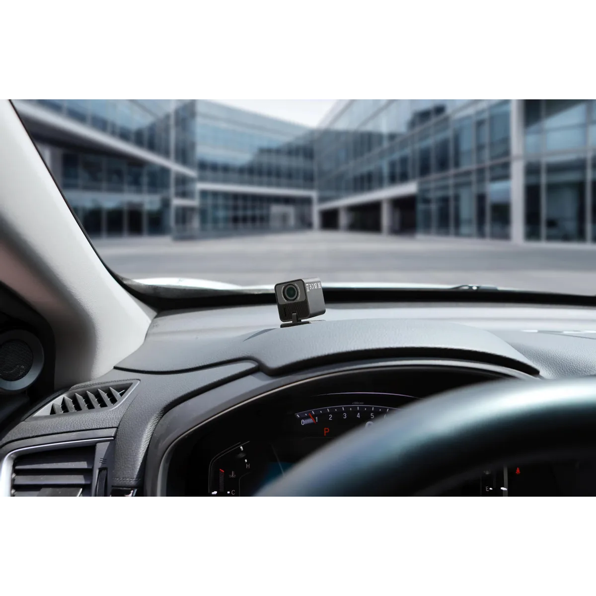 Автомобильный видеорегистратор Mio MiVue J20 - фото 7