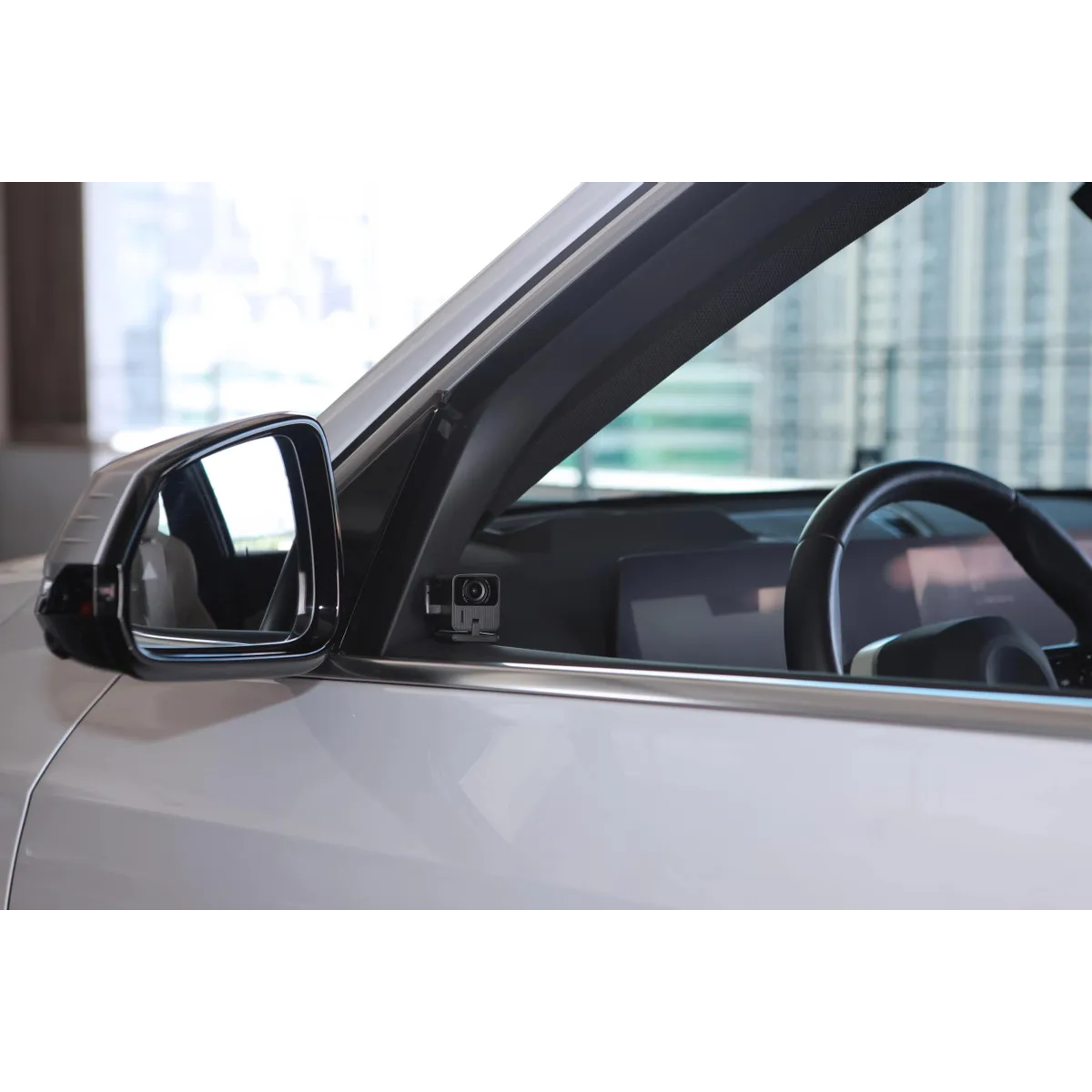 Автомобильный видеорегистратор Mio MiVue J20 - фото 10