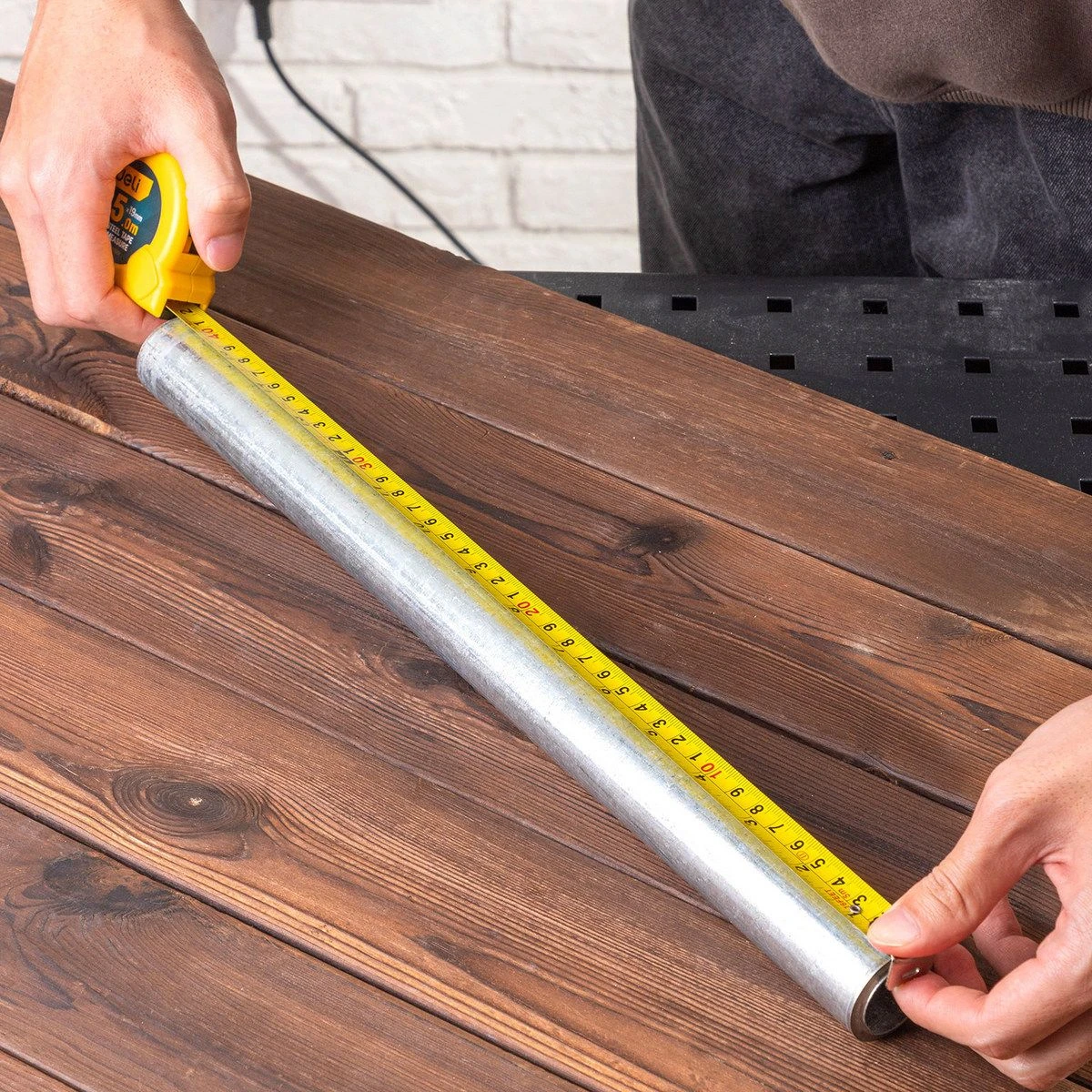 Рулетка Deli DL281025 - фото 2