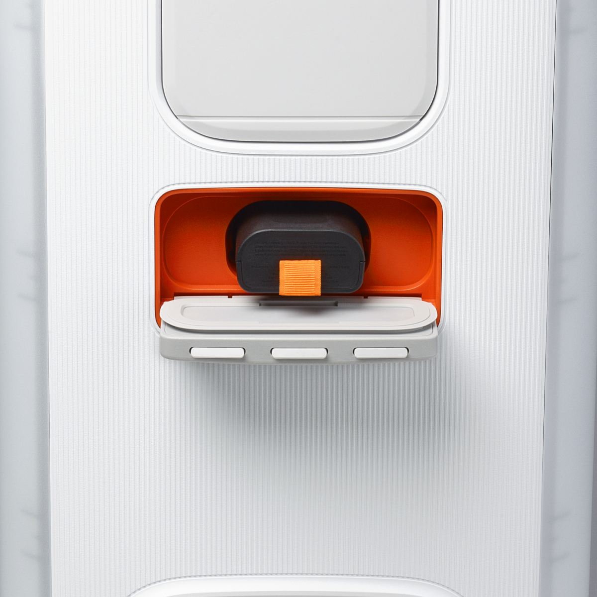 Портативная акустика JBL PartyBox Club 120 White - JBLPBCLUB120SWUK - фото 11