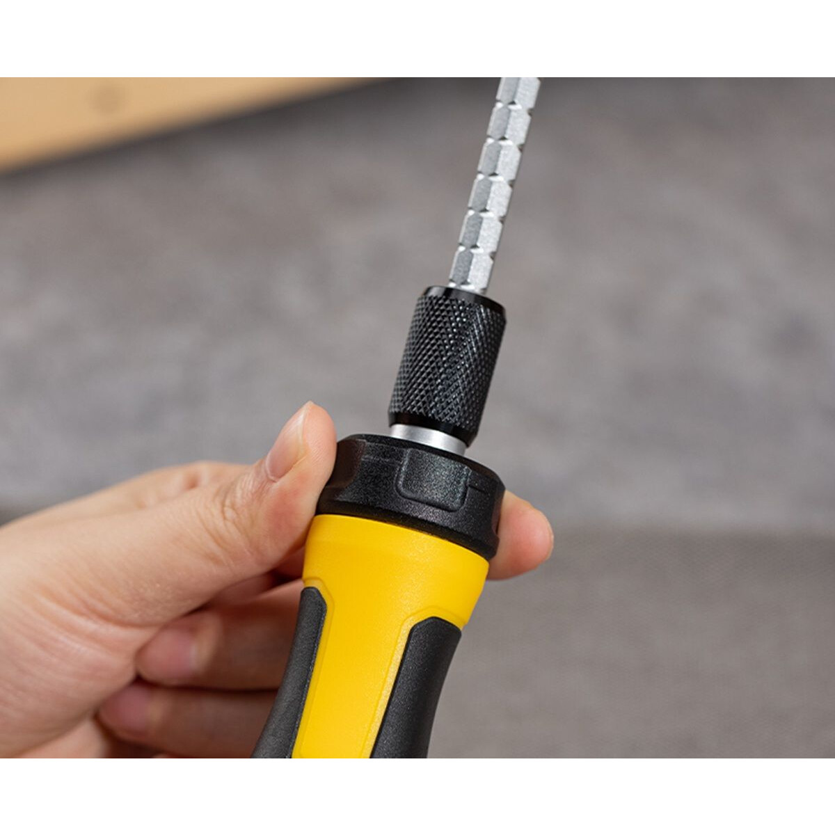 Отвёртка Deli DL626011 - фото 3