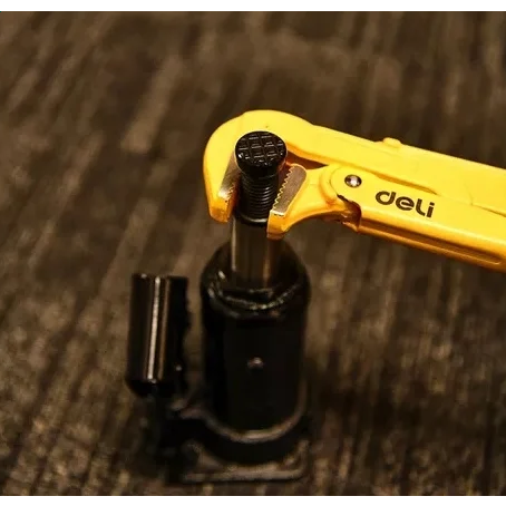 Трубный ключ Deli DL105167 - фото 4