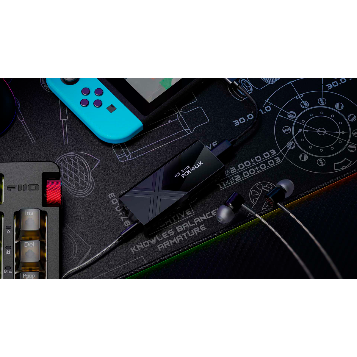 Усилитель для наушников FiiO KA17 (F3101K) Black - фото 4