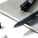 Ручка гелевая Deli EG61-BK