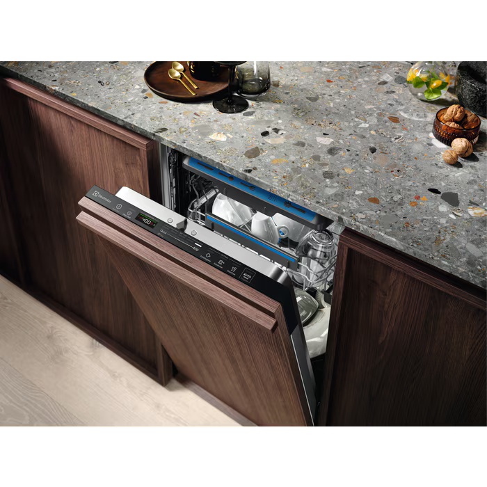 Встраиваемая посудомоечная машина Electrolux EEM66331L - фото 10