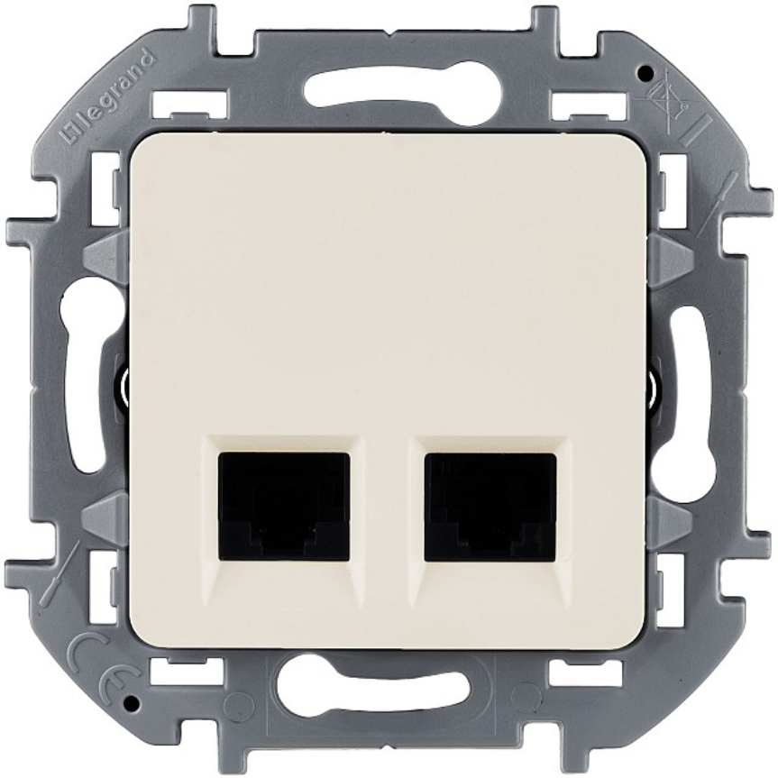 Розетка RJ-45 Legrand 673836