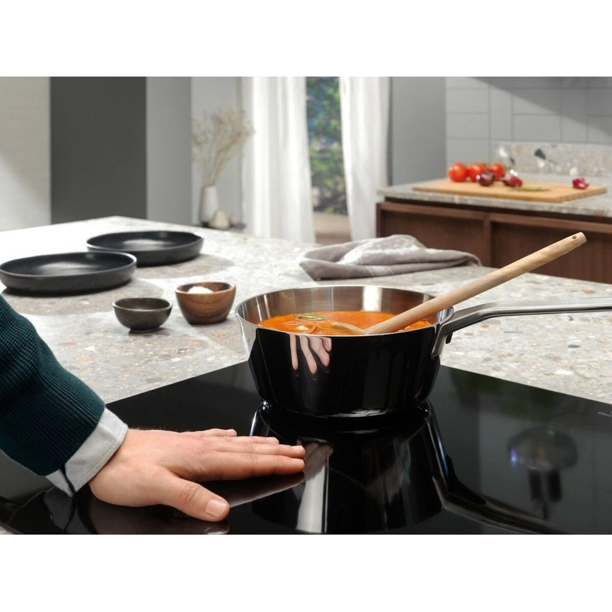 Индукционная варочная панель Electrolux EIT60433CT - фото 5