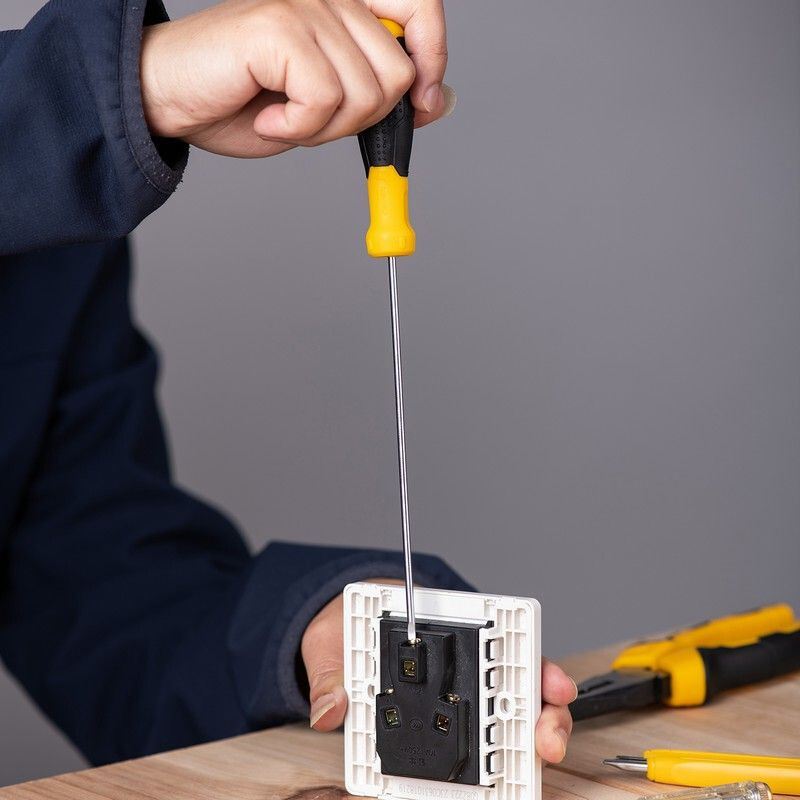 Отвёртка Deli DL6331501 - фото 3