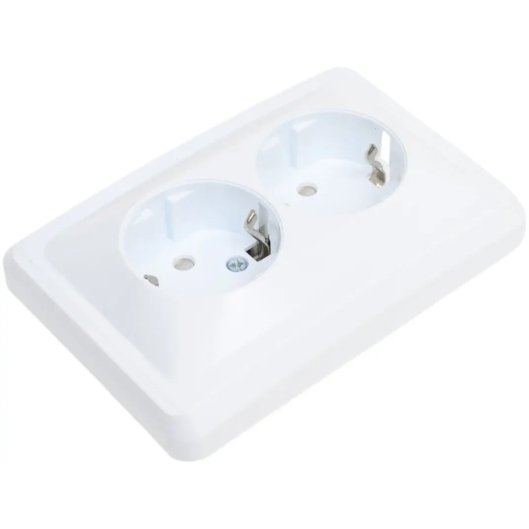 Электрическая розетка IEK Вега ERV24-K01-16-DM