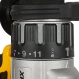Дрель-шуруповёрт DeWALT DCD996NT