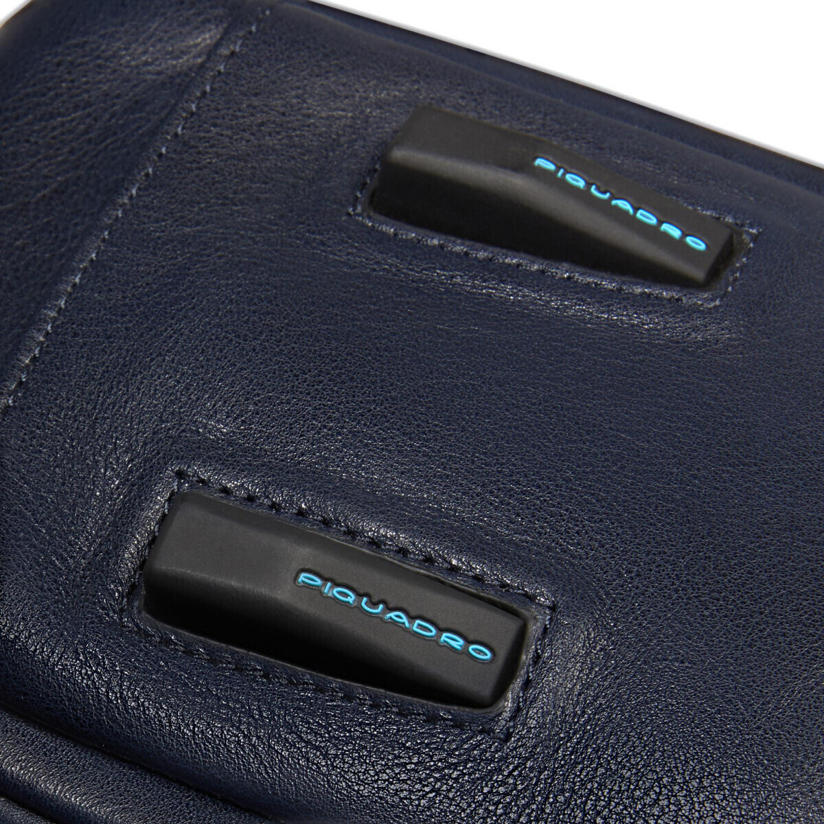 Сумка для ноутбука Piquadro Personalizable Laptop Bag 15.6" Blue (CA6793W136) - CA6793W136/BLU - фото 6