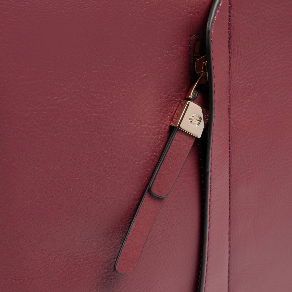 Сумка для ноутбука Piquadro Slim Women's Laptop Bag 15.6" Bordeaux (CA4021W92) - CA4021W92/BO - фото 5