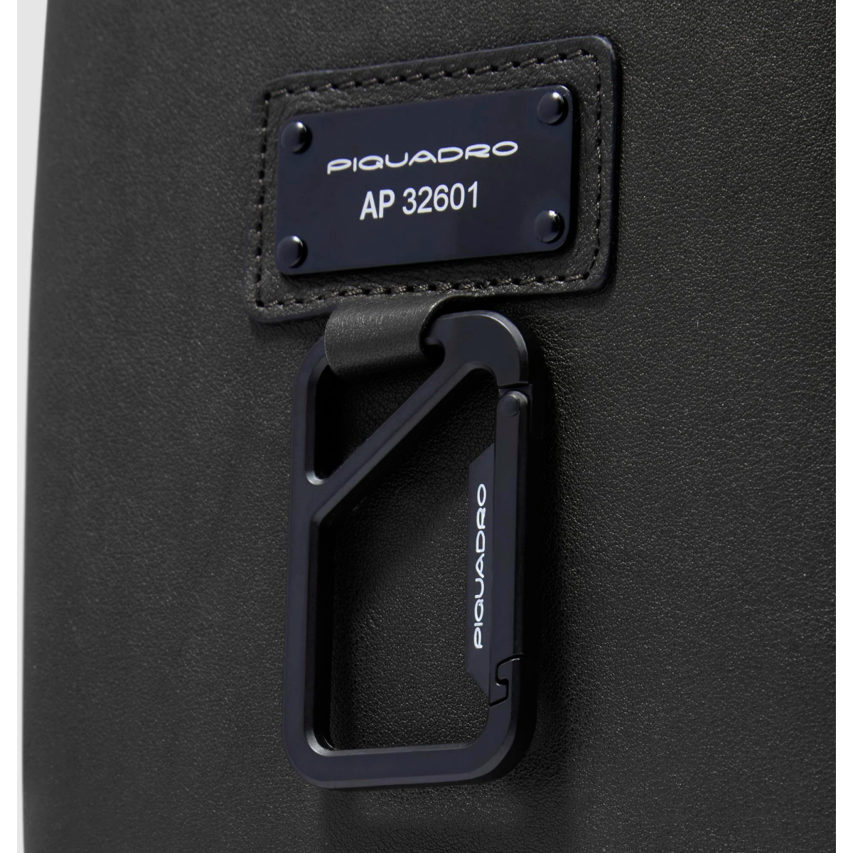 Рюкзак для ноутбука Piquadro Expandable Slim Laptop Backpack 14" Black (CA6311AP) - CA6311AP/N - фото 5