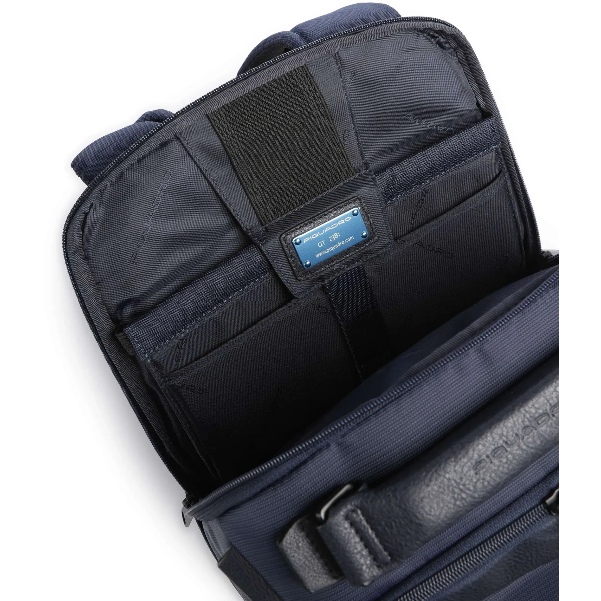 Рюкзак для ноутбука Piquadro Travel Laptop Backpack 14" Fabric Blue (CA6823W138) - CA6823W138/BLU - фото 4