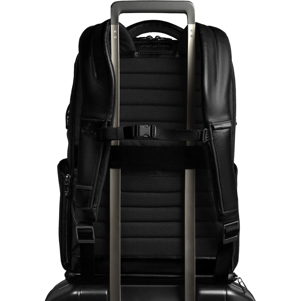Рюкзак для ноутбука Piquadro Travel Laptop Backpack 15.6" Black (CA6798W136BM) - CA6798W136BM/N - фото 8