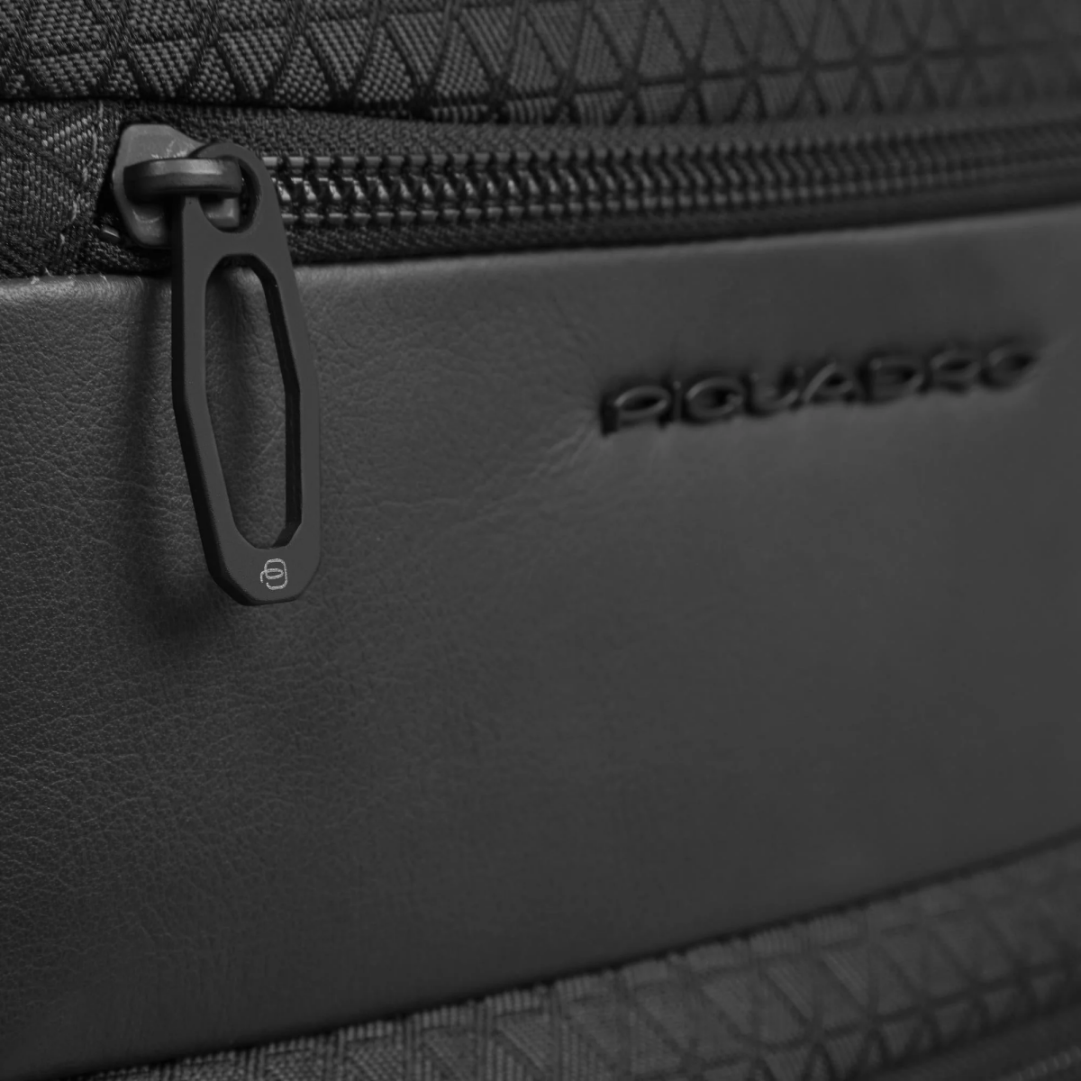 Рюкзак для ноутбука Piquadro Modular 2-in-1 Travel Laptop Backpack 15.6" Black (CA6828W139) - CA6828W139/N - фото 7