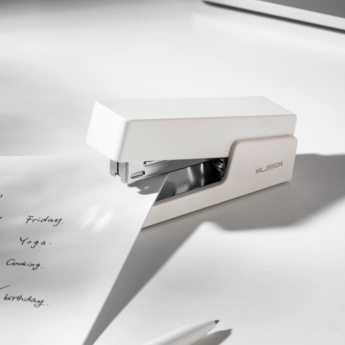 Степлер Deli ENS084 White - ENS084 WHITE - фото 5