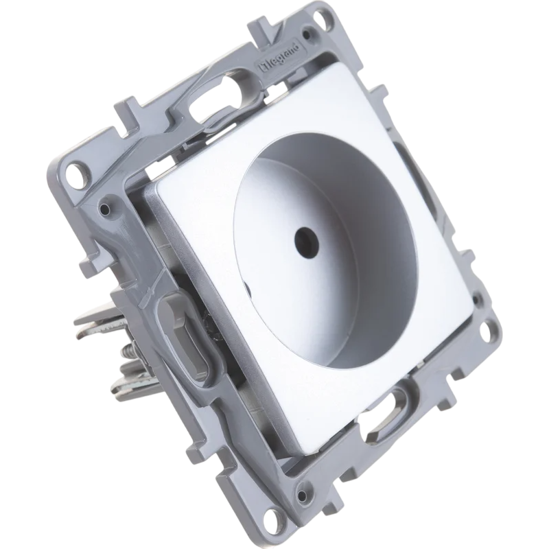 Электрическая розетка Legrand Etika 672434 - фото 2