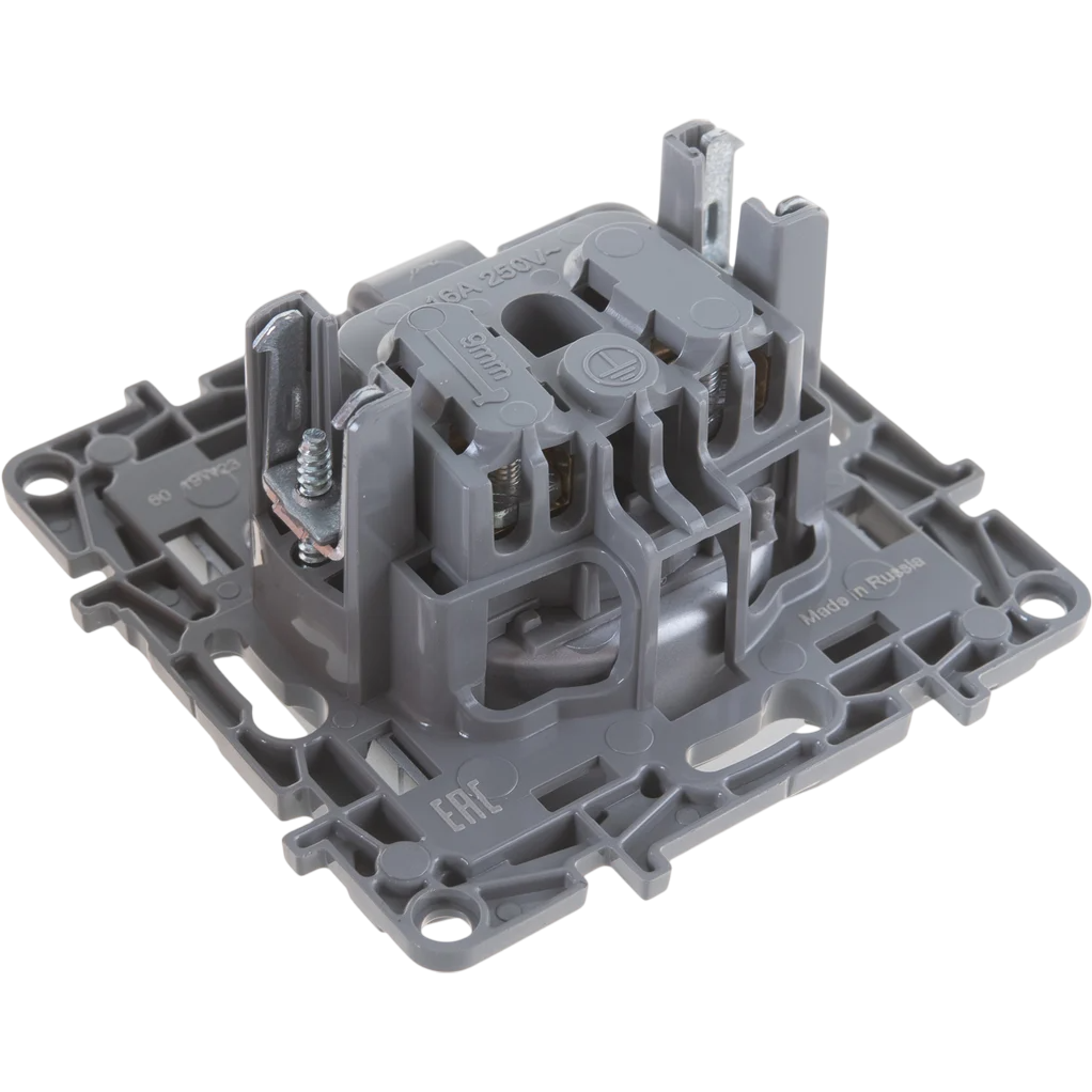 Электрическая розетка Legrand Etika 672434 - фото 3