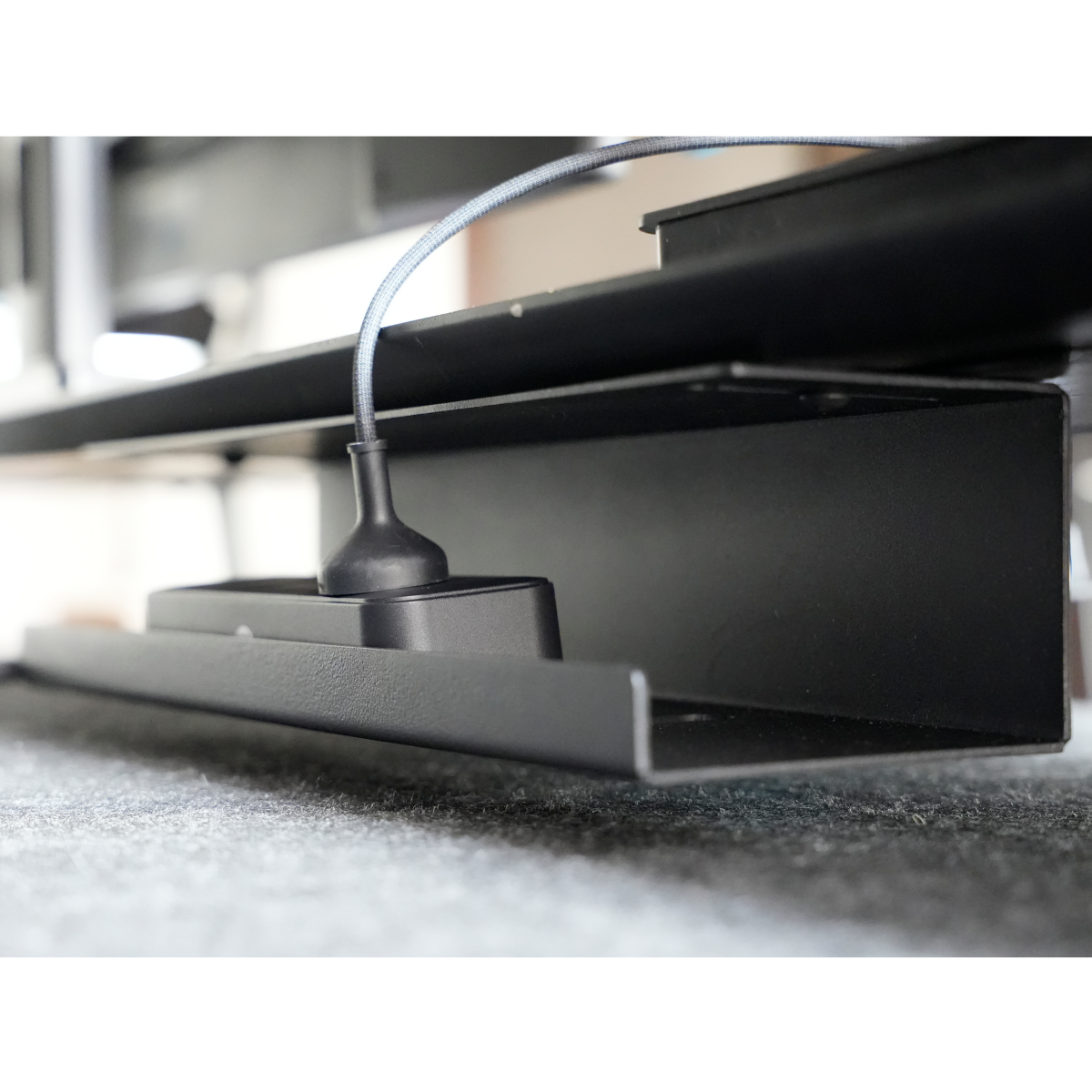 Держатель для кабелей GEEK NOOK Cable Manager Bracket Power Strip Black (202404206) - фото 8