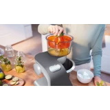 Кухонный комбайн Bosch MUM58359