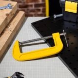 Струбцина Deli DL-G206