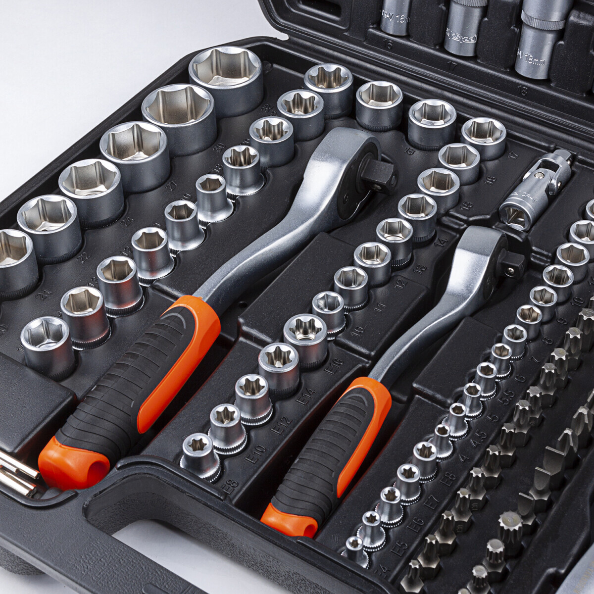 Набор инструментов AV Steel AV-011219 - фото 3