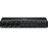 Звуковая карта Behringer UMC404HD
