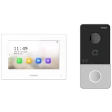 ..... Комплект видеодомофонии HiWatch DS-D100IKWF(B) (8060) Б/У, царапина на задней крышке камеры