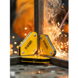 Магнитный угольник Denzel 97555