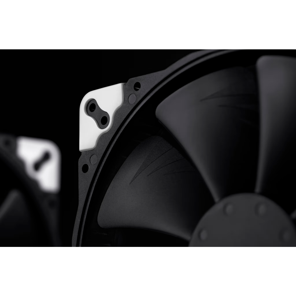 Вентилятор для корпуса Noctua NF-A20 PWM Chromax - NF-A20 PWM chromax.black.swap - фото 5
