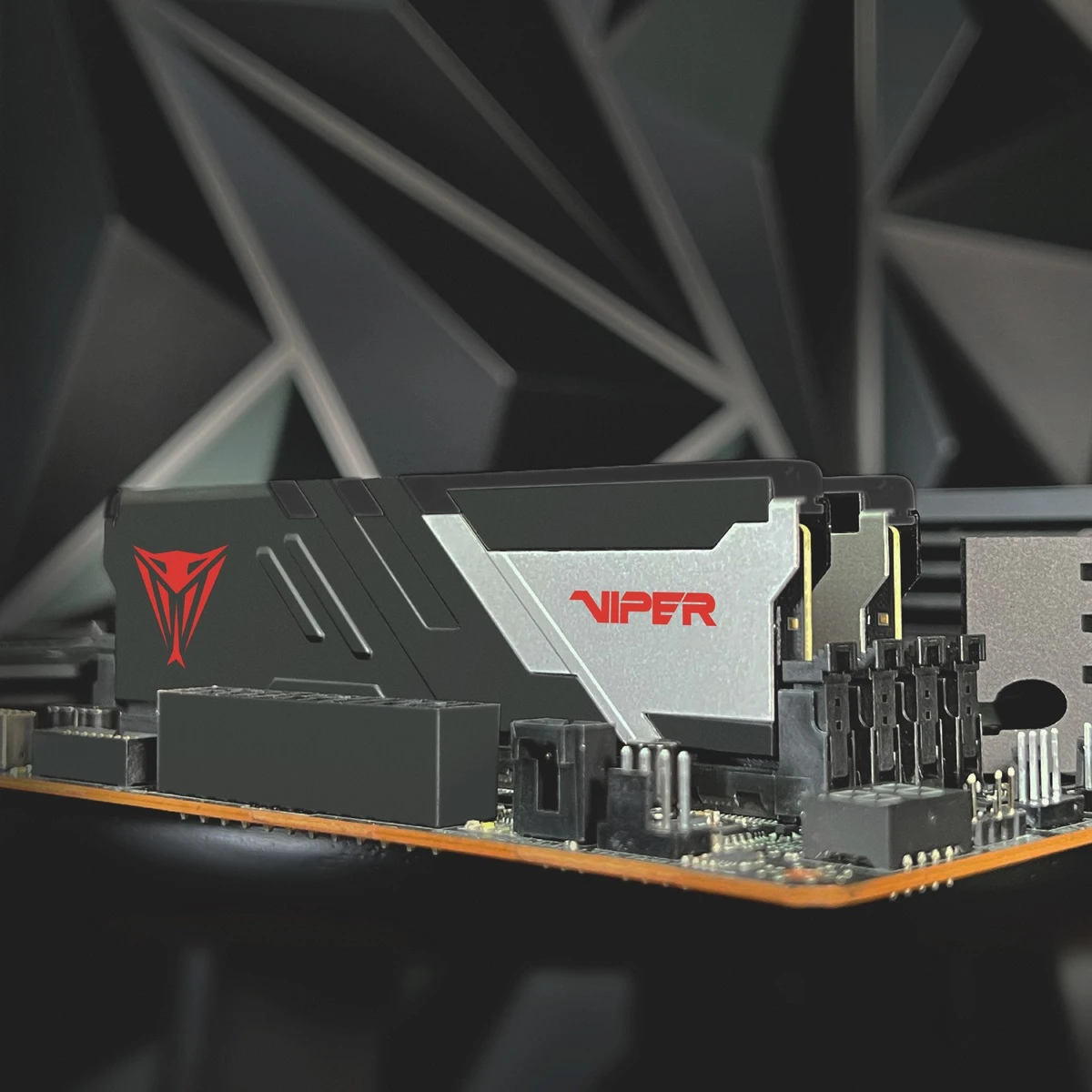 ..... ОЗУ 16GB DDR5 6000MHz Patriot Viper Venom (PVV516G60C30) (2678) Б/У - фото 5