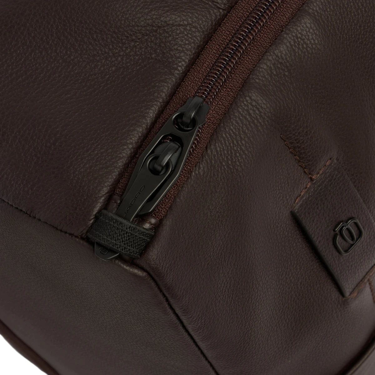 Рюкзак для ноутбука Piquadro Expandable Leather Travel Backpack 15.6" Dark Brown (CA7162W137/TM) - фото 5