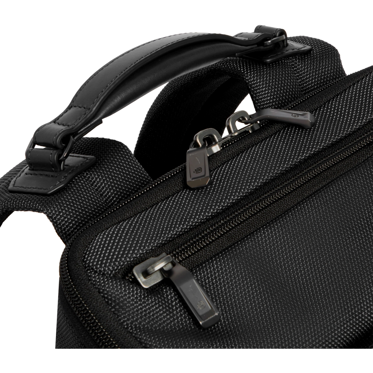 Рюкзак для ноутбука Piquadro Leather & Water-Resistant 14" Black (CA7278W150/N) - фото 3