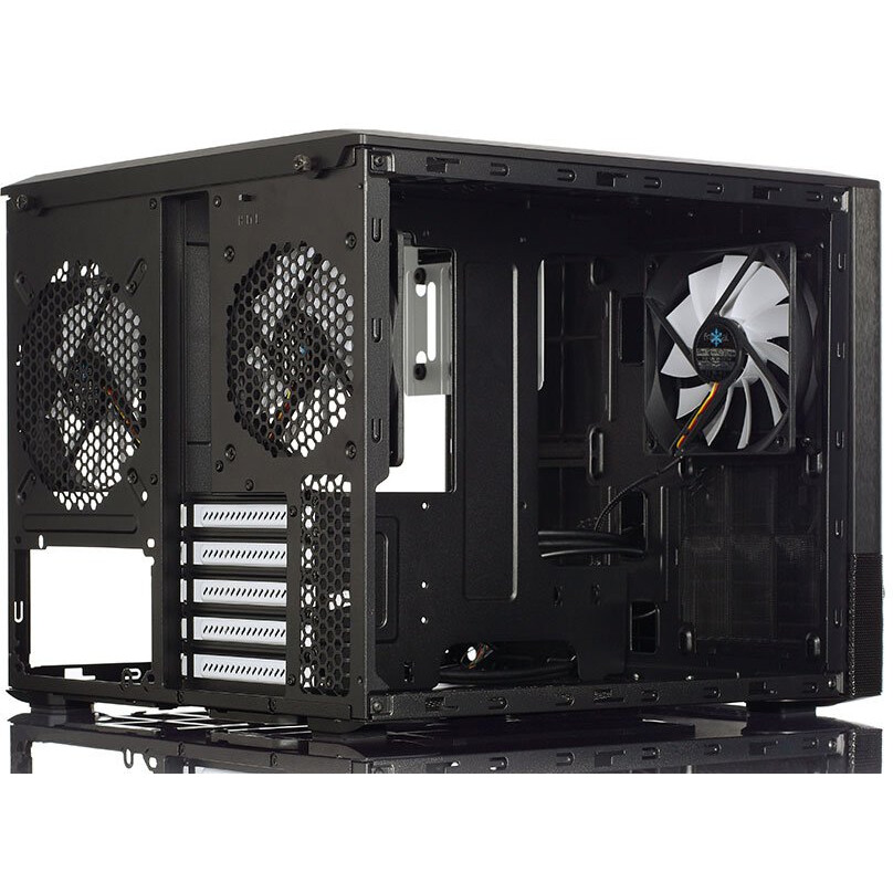 Корпус Fractal Design Node 804 Black Window - FD-CA-NODE-804-BL-W - фото 9