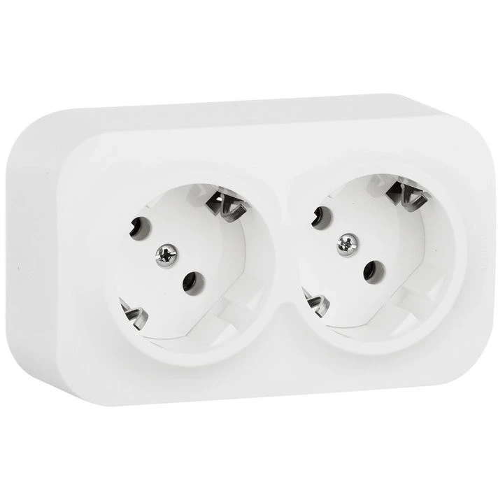 Электрическая розетка Legrand Quteo 782237